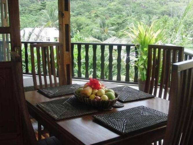 Sea View Lodge