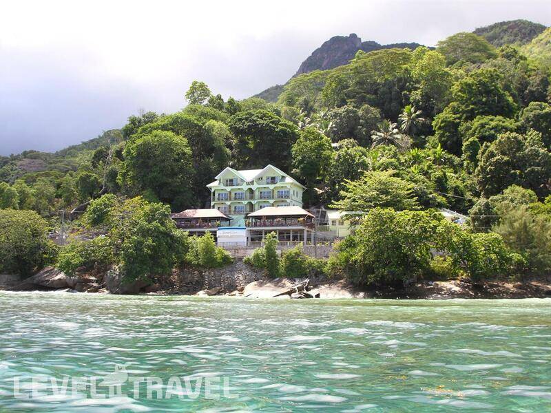 Фотография Treasure Cove Hotel