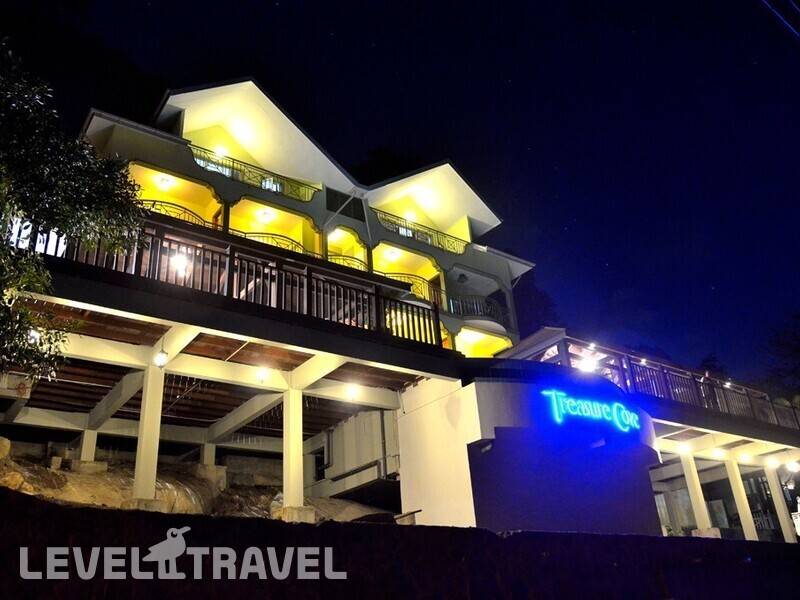 Фотография Treasure Cove Hotel