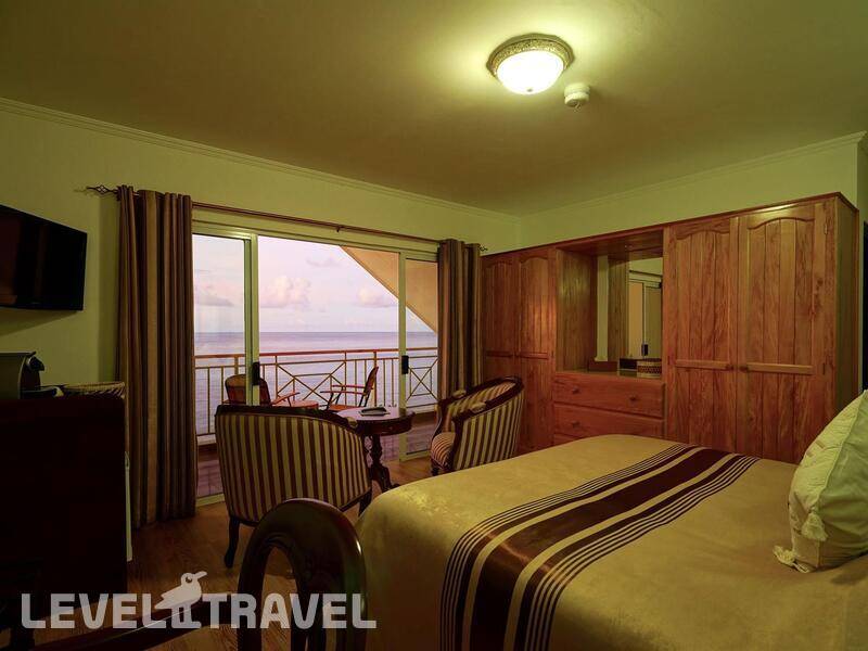 Фотография Treasure Cove Hotel