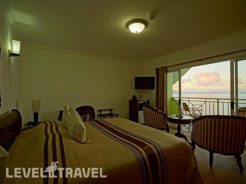 Фотография Treasure Cove Hotel