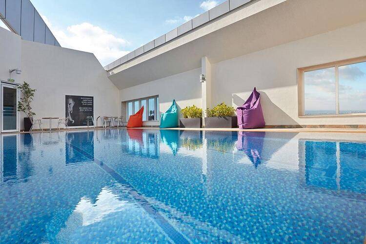 Jannah Burj Al Sarab Hotel