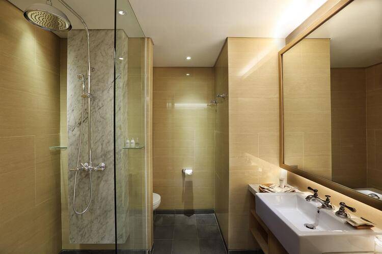 Ossotel Legian Bali