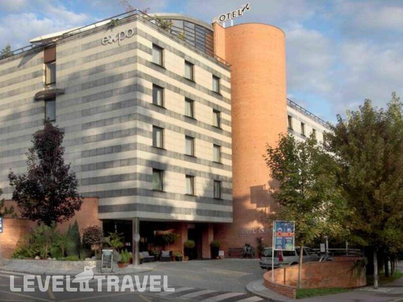 Фотография Expo Hotel