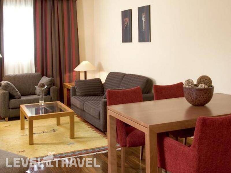 Фотография Nh Ciutat De Reus Hotel
