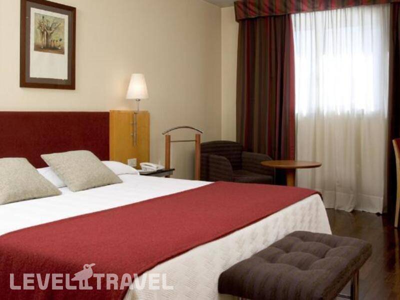 Фотография Nh Ciutat De Reus Hotel