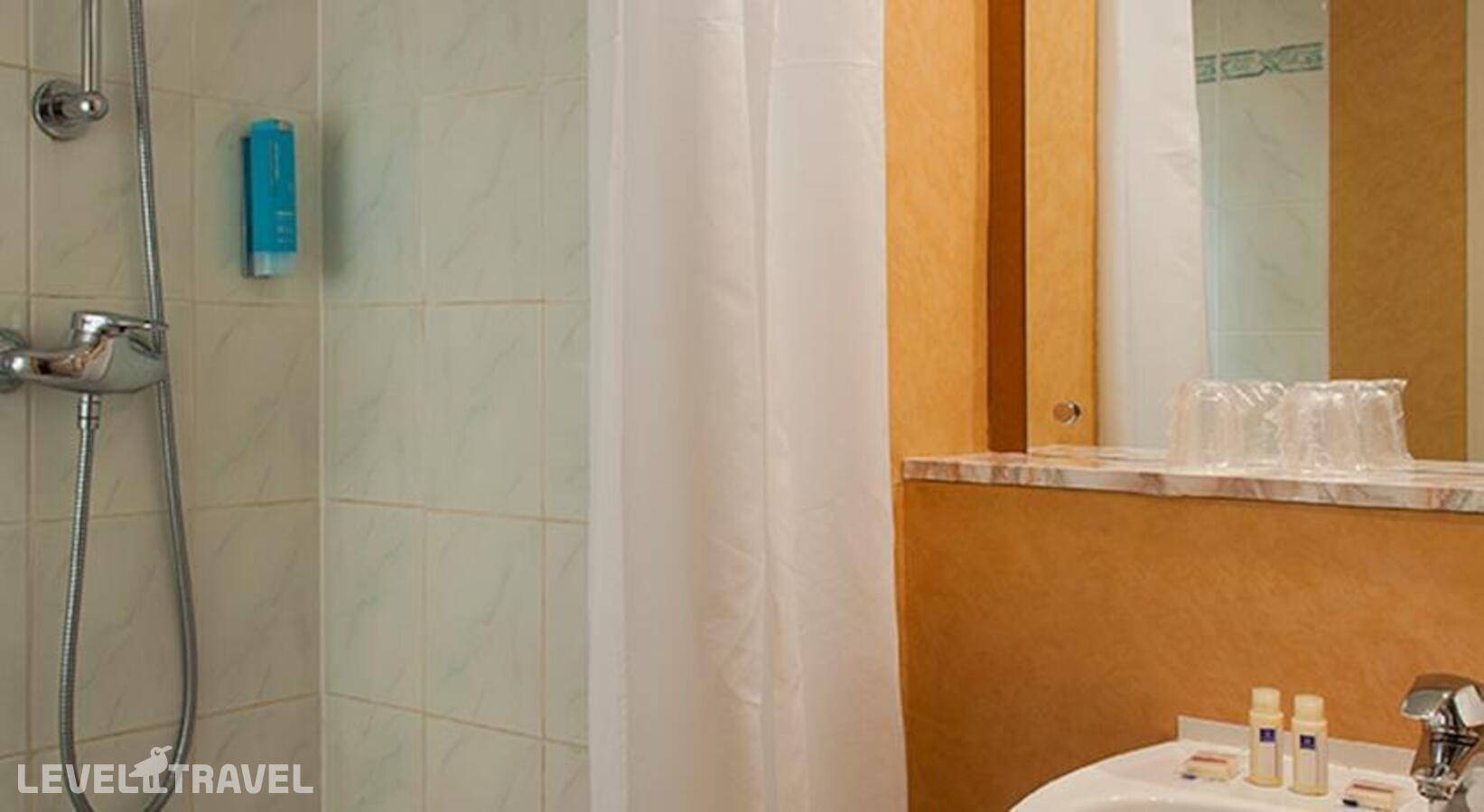 фотографии отеля Ibis Styles Paris Saint Lazare (Ex. Timhotel Opera Gare Saint Lazare) в Франция(8 округ Парижа) - фото №12