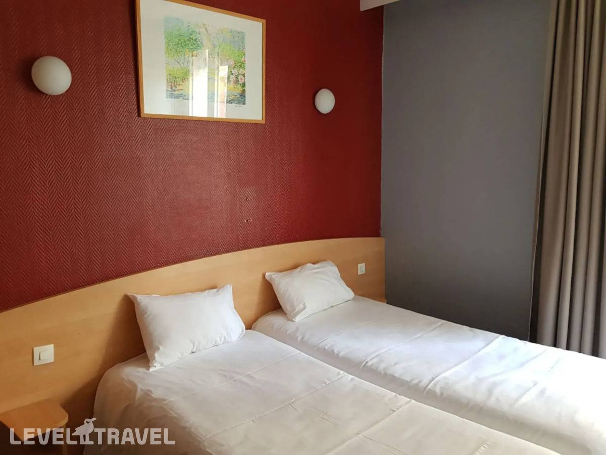 фотографии отеля D'Anjou Hotel в Франция(окрестности Парижа) - фото №10