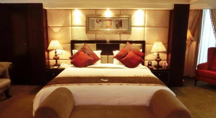 Royal Mediterranean Hotel