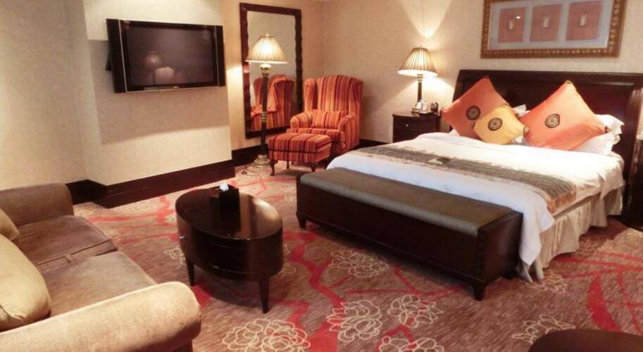 Royal Mediterranean Hotel