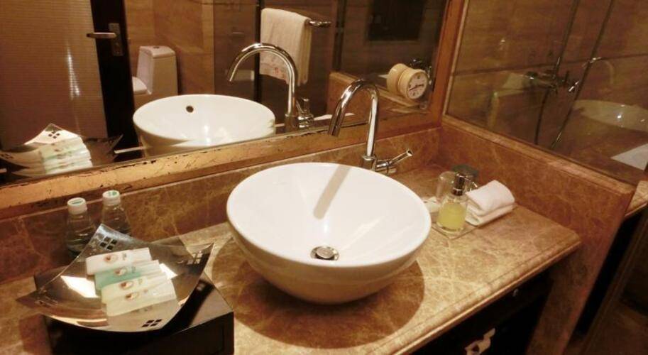 Royal Mediterranean Hotel