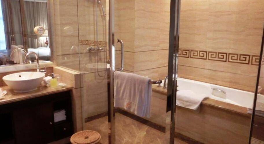 Royal Mediterranean Hotel