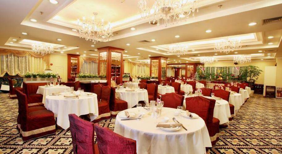 Grand Palace Hotel