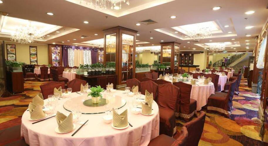 Grand Palace Hotel