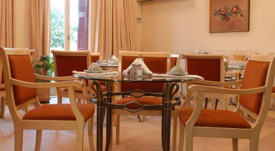 Delice Hotel & Apartments