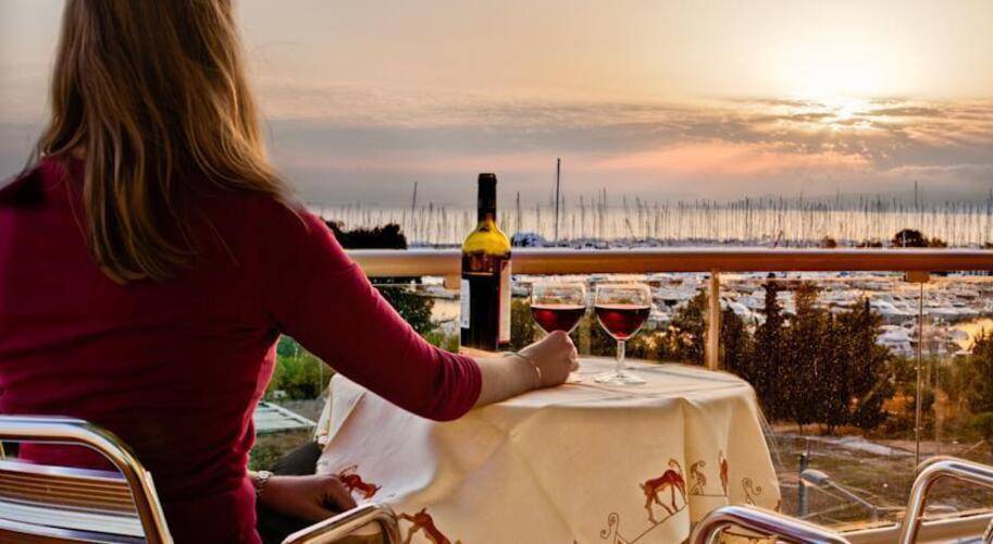 Marina Alimos Hotel