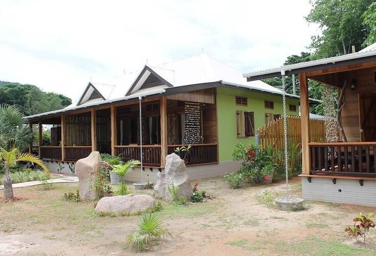 La Digue Holiday Villa