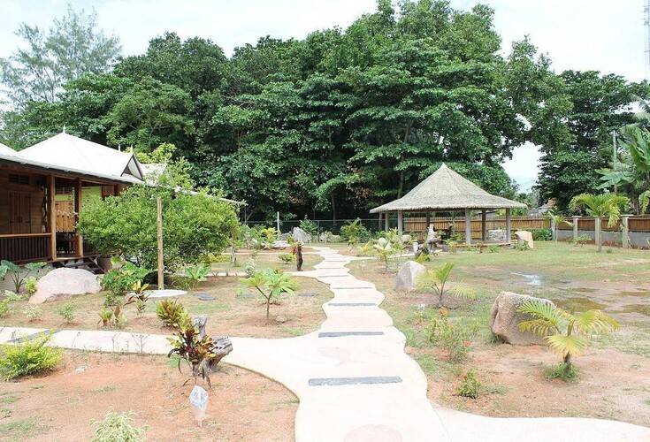La Digue Holiday Villa