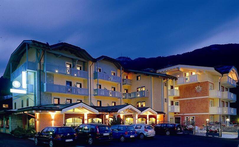 Ideal Hotel