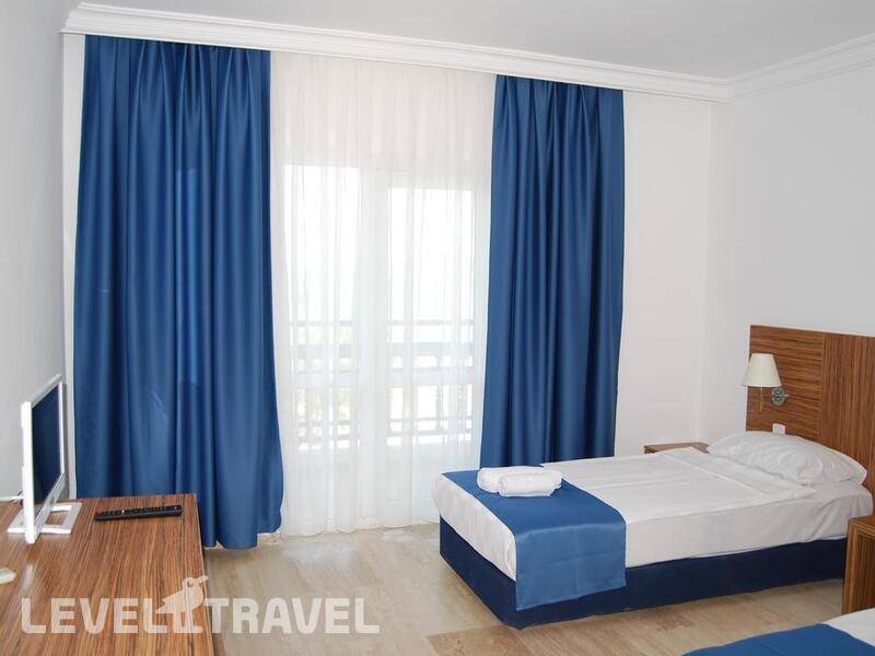 Фотография Club Blue White