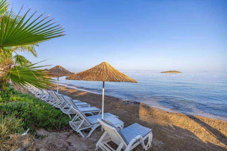 Ladonia Hotels Luna Beach Resort