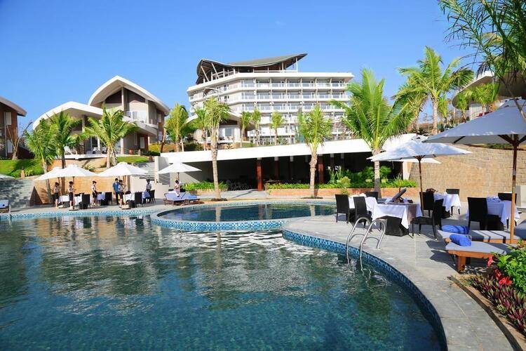 Sandunes Beach Resort