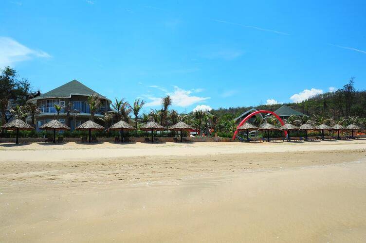 Sandunes Beach Resort