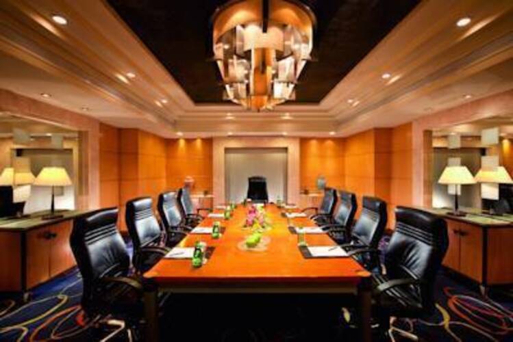 Sunworld Dynasty Hotel