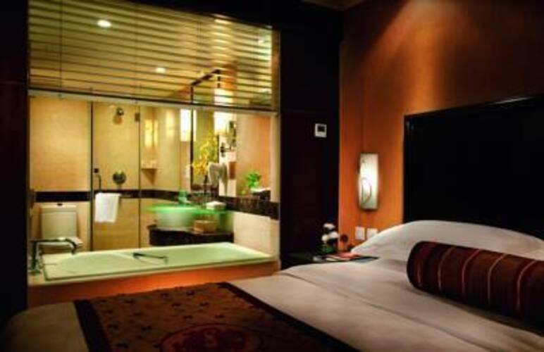 Sunworld Dynasty Hotel