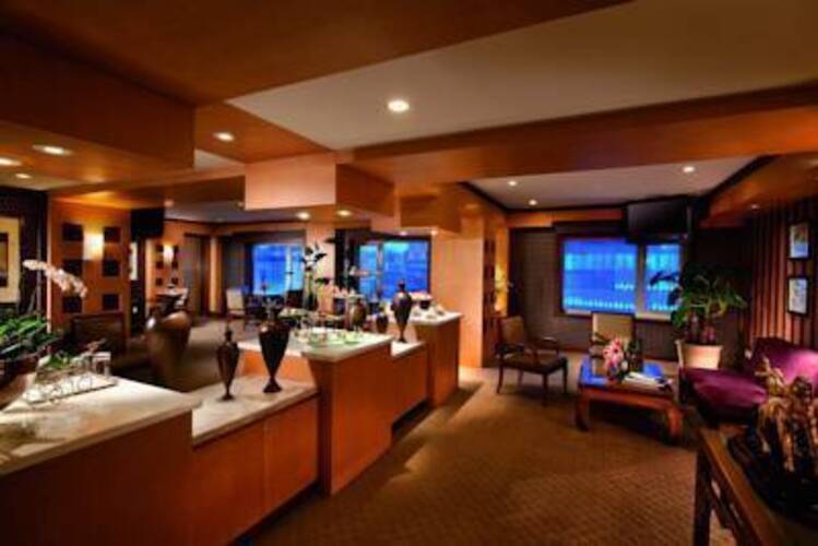 Sunworld Dynasty Hotel