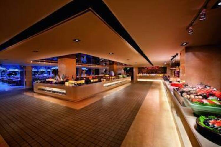 Sunworld Dynasty Hotel