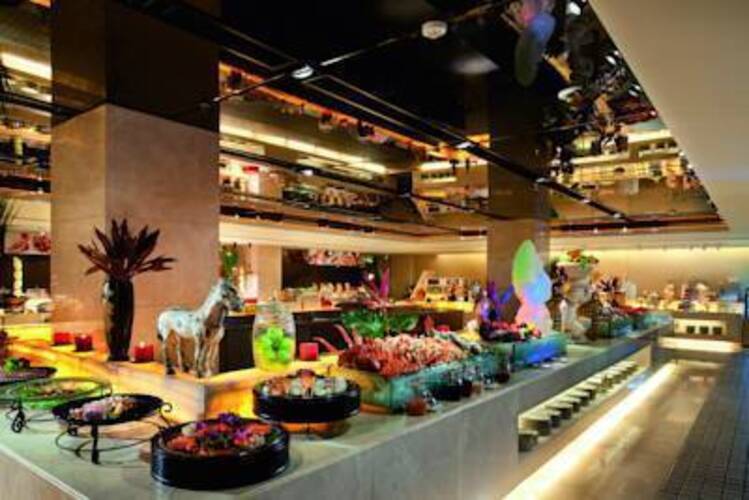 Sunworld Dynasty Hotel