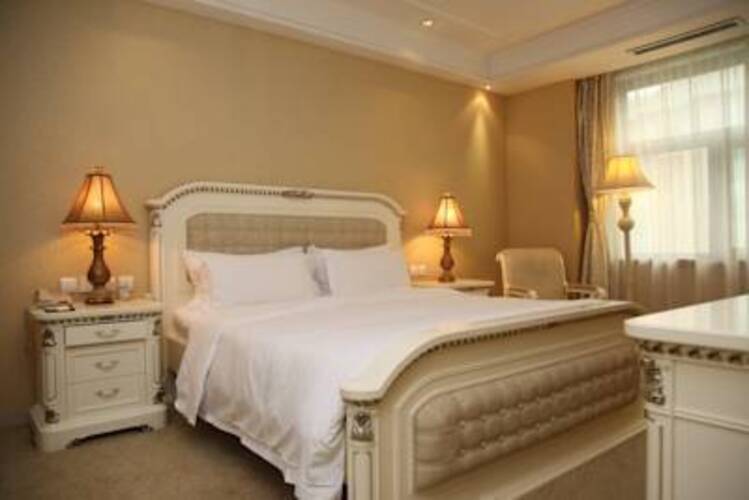Oriental Garden Hotel