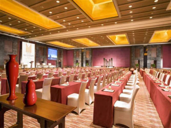 Grand Millennium Hotel
