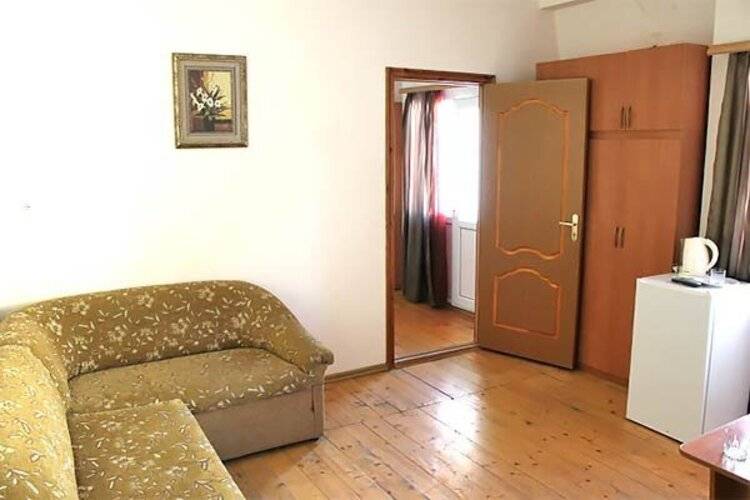 Гостиница Лебедь