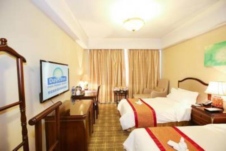 Days Hotel Frontier Pudong