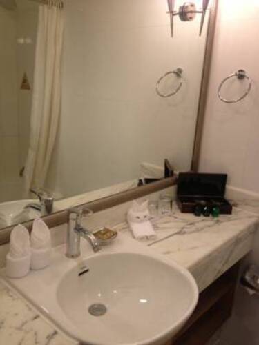 Days Hotel Frontier Pudong