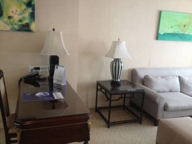 Days Hotel Frontier Pudong
