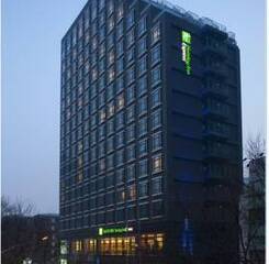 $item['hotel']['name']