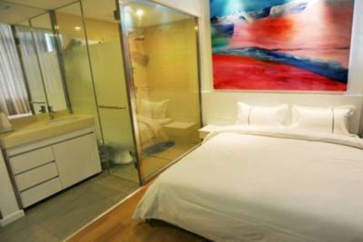 Spring Time Hotel