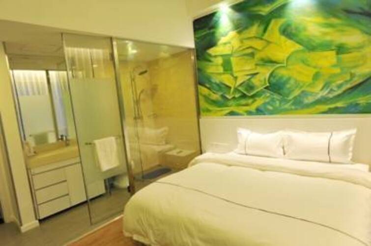 Spring Time Hotel