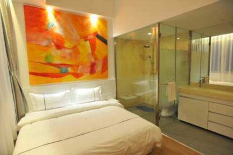 Spring Time Hotel