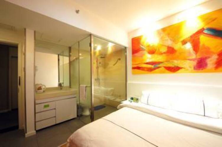 Spring Time Hotel