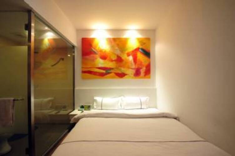 Spring Time Hotel