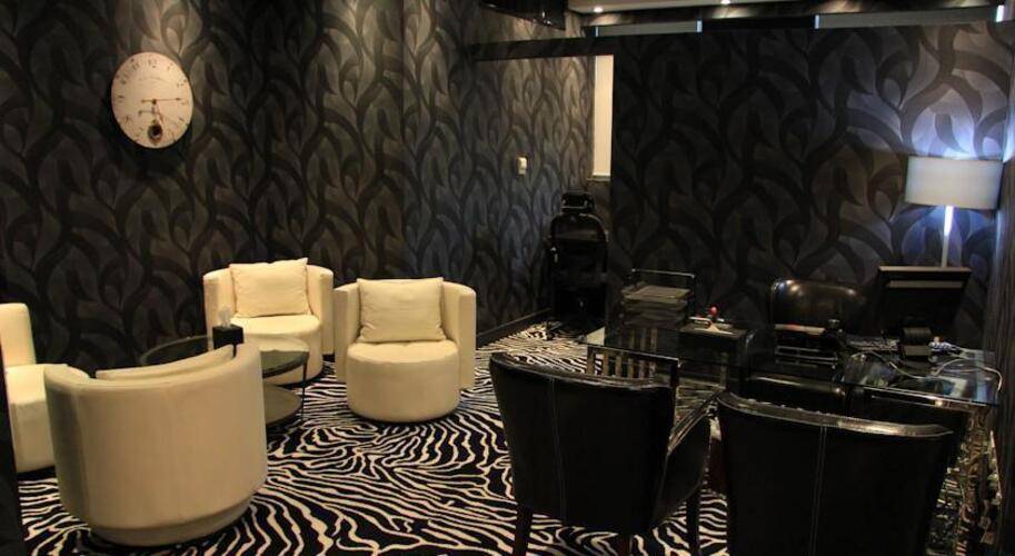 Trianon Hotel