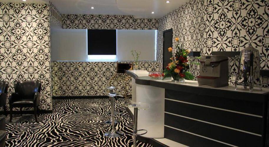 Trianon Hotel