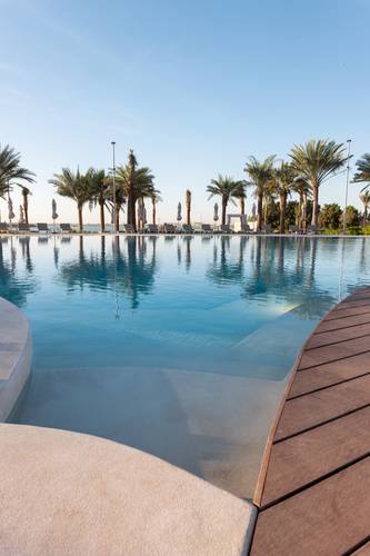Erth Abu Dhabi (Ex.Armed Forces Officers Club & Hotel)