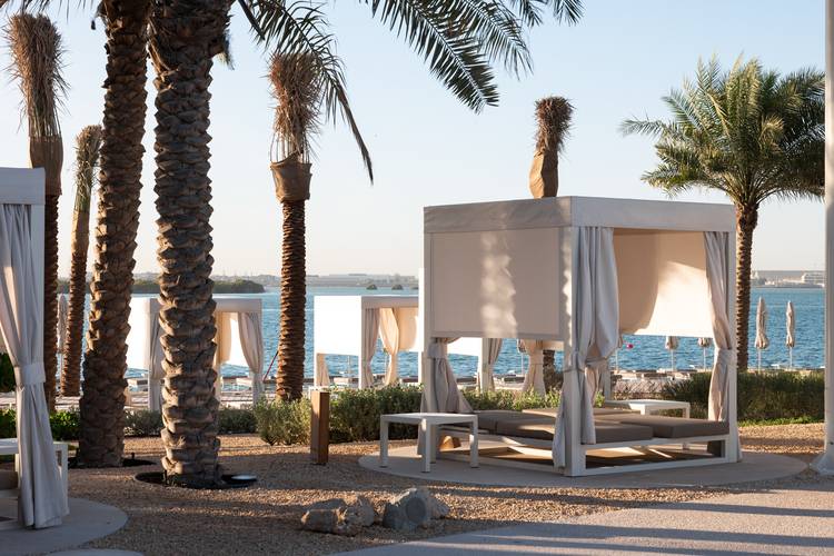 Erth Abu Dhabi (Ex.Armed Forces Officers Club & Hotel)