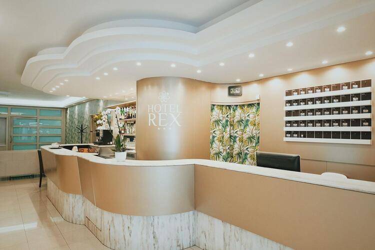 Rex Hotel