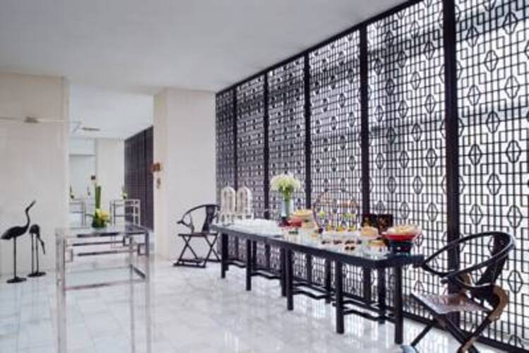 The Ritz Carlton Financial Street